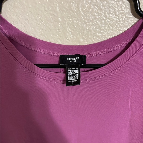 Express Relaxed Tee - Picture 2 of 3